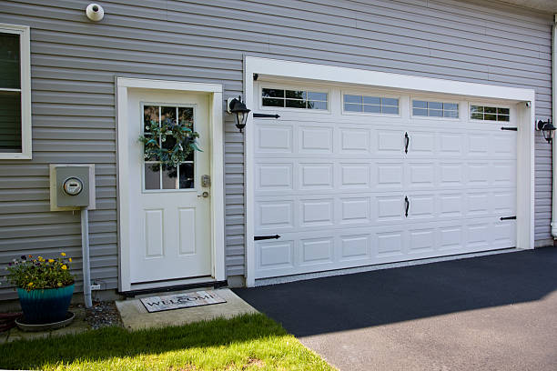 24/7 Emergency Garage Door Roller Replacement experts in Downey, CA